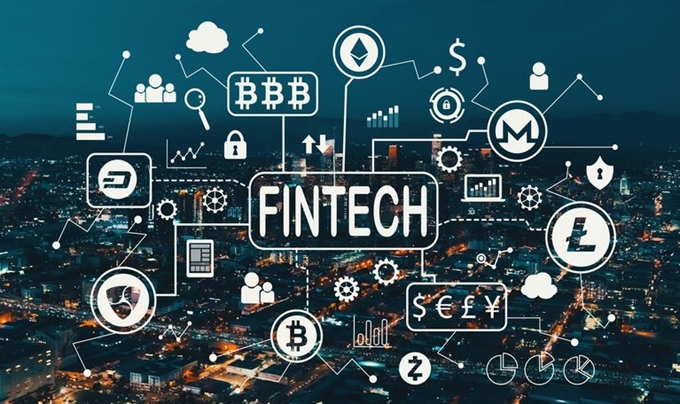 금융(Finance)과 기술(Technology)의 합성어로 금융과 정보통신기술(IT) 융합을 통한 금융 서비스 및 산업의 변화를 통칭하는 핀테크가 최근 4차 산업의 핵심으로 부상하고 있다. 그림은 핀테크를 형상화한 이미지. 게티이미지뱅크