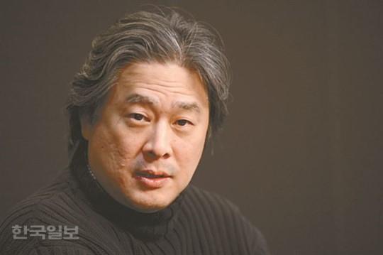 박찬욱 감독이 수상 낭보를 전했다. 한국일보 자료사진