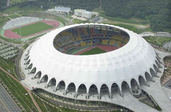 부산아시아드주경기장 전경. 한국일보 자료사진