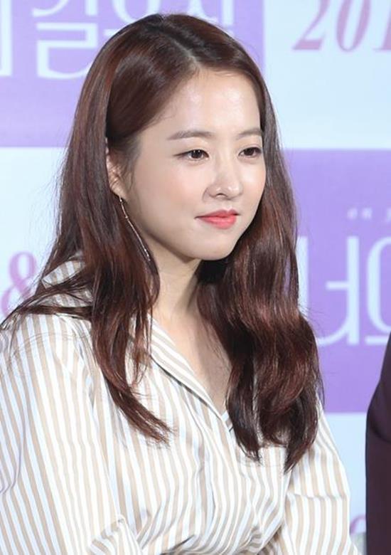 배우 박보영이 피데스스파티윰과 10년 인연을 끝으로 이별했다. 한국일보 자료사진