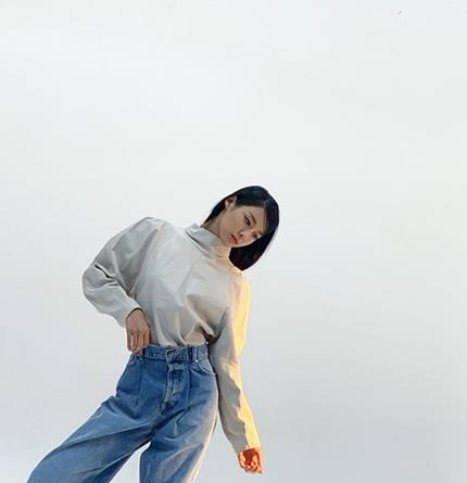 설현이 독보적인 매력을 뽐냈다. 설현 SNS