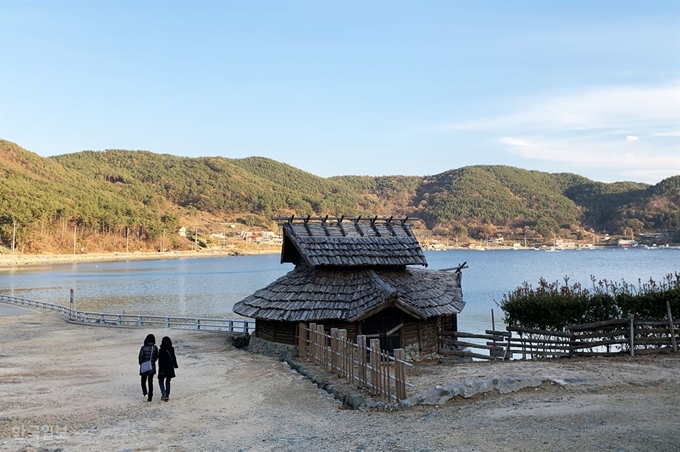 해양드라마세트장은 삼면이 바다로 둘러싸여 있다.