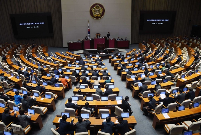 10일 서울 여의도 국회 본회의장에서 제371회 본회의가 열리고 있다. 홍인기 기자