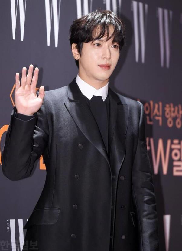 SBS 측이 정용화의 새 파일럿 프로그램 합류설에 대해 “확인 중”이라는 입장을 밝혔다. 한국일보 자료사진