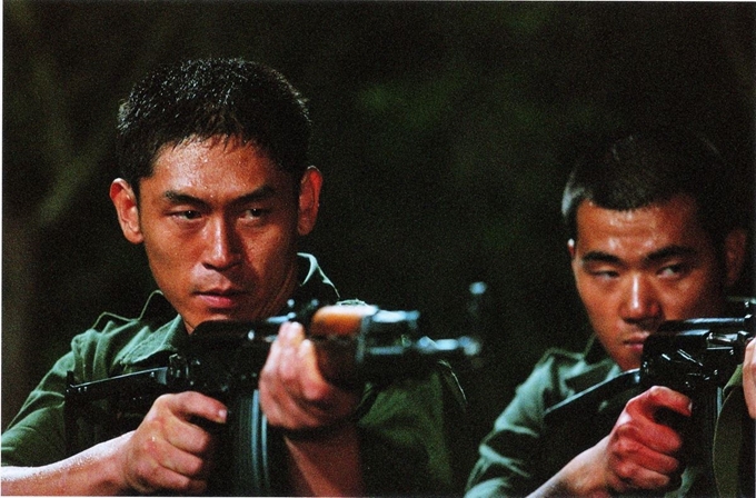 '실미도'(2003)는 100억원대 제작비로 화제를 모았고, 역대 첫 1,000만 관객을 돌파하며 신드롬을 일으켰다. 한국일보 자료사진