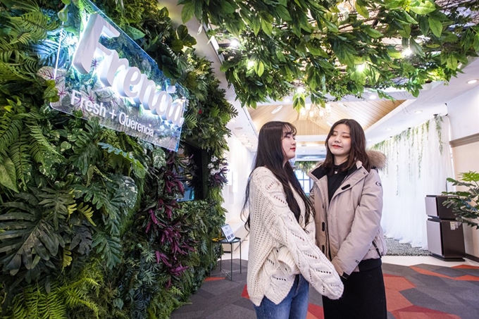 실내 휴식 공간인 ‘프레시아 라운지’. 에러랜드 제공