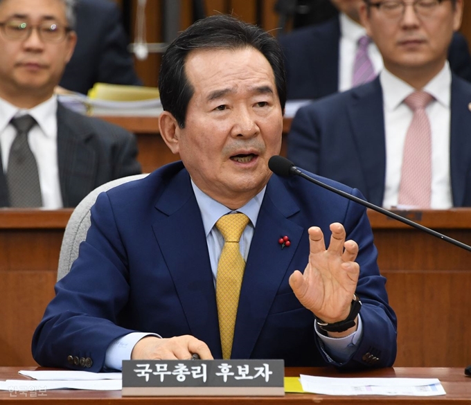 [저작권 한국일보] 정세균 국무총리 후보자가 7일 국회에서 열린 국무총리 임명동의안 심사를 위한 인사청문회에서 의원들 질의에 답변하고 있다. 오대근 기자