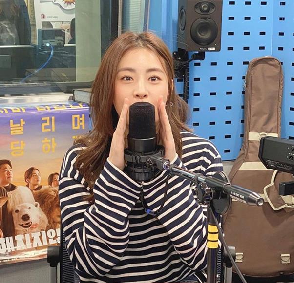 강소라가 청취자들과 소통했다. ‘최화정의 파워타임’ 공식 SNS 제공