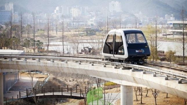 전남 순천만국가정원에서 순천문학관까지 4.6km를 연결하는 무인궤도차 스카이큐브.