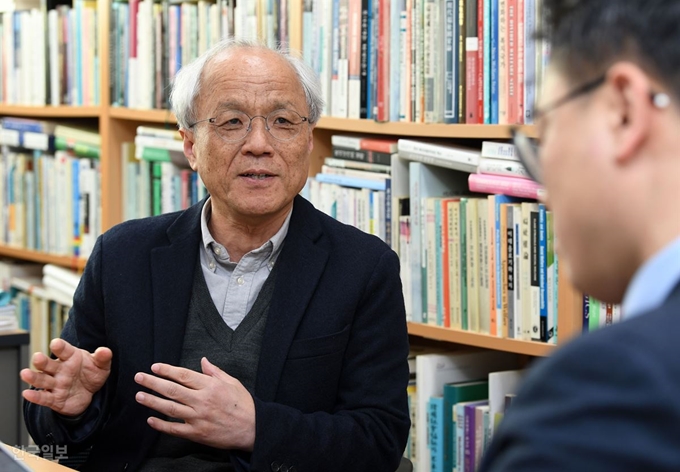 김창엽 서울대학교 보건대학원 교수는 "전염병에 대한 불안감은 이해할 수 있지만, 극단적이고 근본주의적 대책이 나오면 반드시 부작용이 생긴다"고 강조했다. 홍인기 기자.