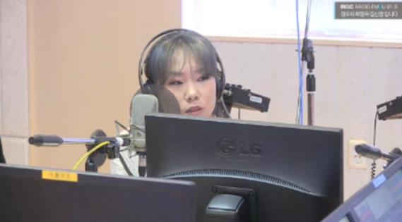 차이가 MBC FM4U ‘정오의 희망곡 김신영입니다’에서 김신영의 질문에 답했다. 방송 캡처