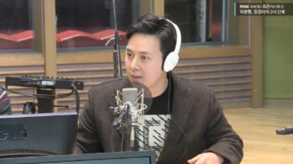 이일민이 MBC 표준FM ‘박준형, 정경미의 2시만세’에서 학창시절을 떠올렸다. 방송 캡처