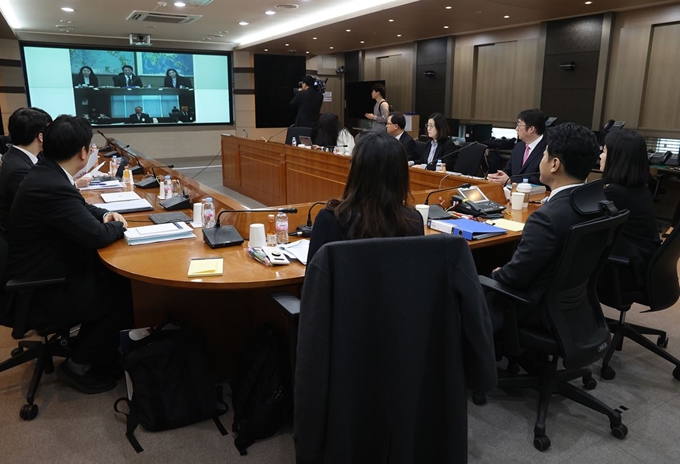 10일 서울 종로구 정부서울청사 별관에서 제8차 한일 수출관리 정책대화가 영상회의로 열리고 있다. 왕태석 선임기자