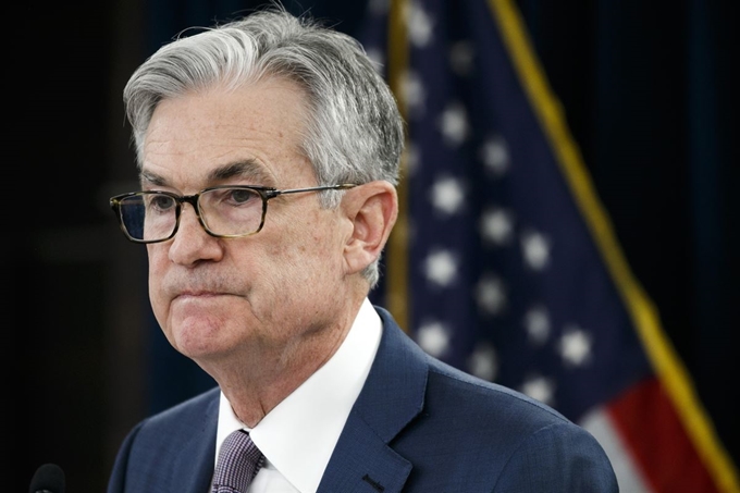 지난 3월 3일 미국 연방준비제도(Fed)의 긴급 기준금리 인하 관련 기자회견에 나선 제롬 파월 Fed 의장이 입을 굳게 다물고 있다. AP 연합뉴스