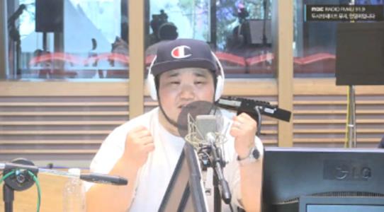 길구가 MBC FM4U ‘두시의 데이트 뮤지, 안영미입니다’에서 결혼 후 근황을 전했다. 방송 캡처