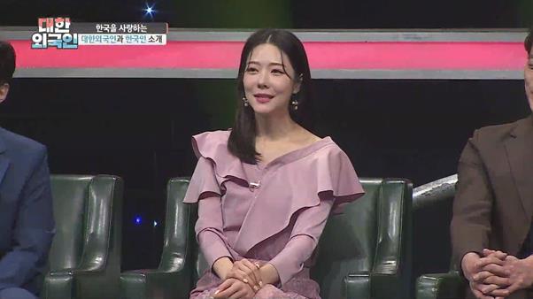 이진 아나운서가 ‘대한외국인’에 출연해 입담을 뽐낸다. MBC 에브리원 제공