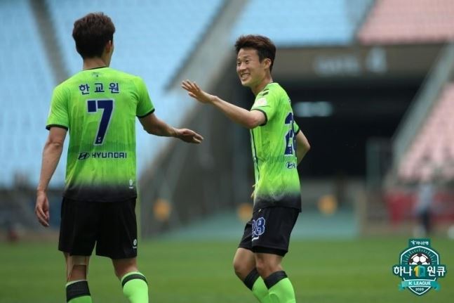 득점 후 기뻐하는 전북의 손준호. 한국프로축구연맹 제공