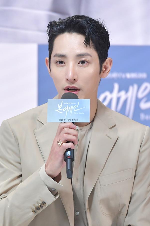 이수혁이 ‘본 어게인’ 시청률에 대한 생각을 밝혔다. KBS 제공