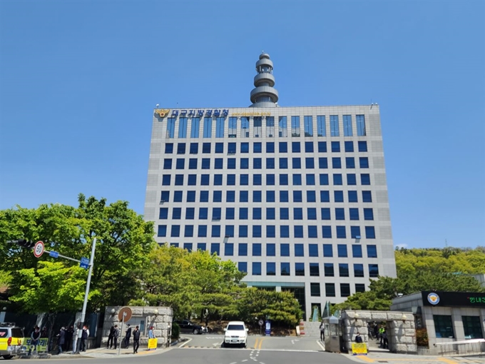 [저작권 한국일보]대구경찰이 삼화식품 위생 관련 수사 중 무리한 검찰 송치를 위해 막무가내 수사를 벌이고 있다는 주장이 일고 있다. 김민규 기자 whitekmg@hankookilbo.com