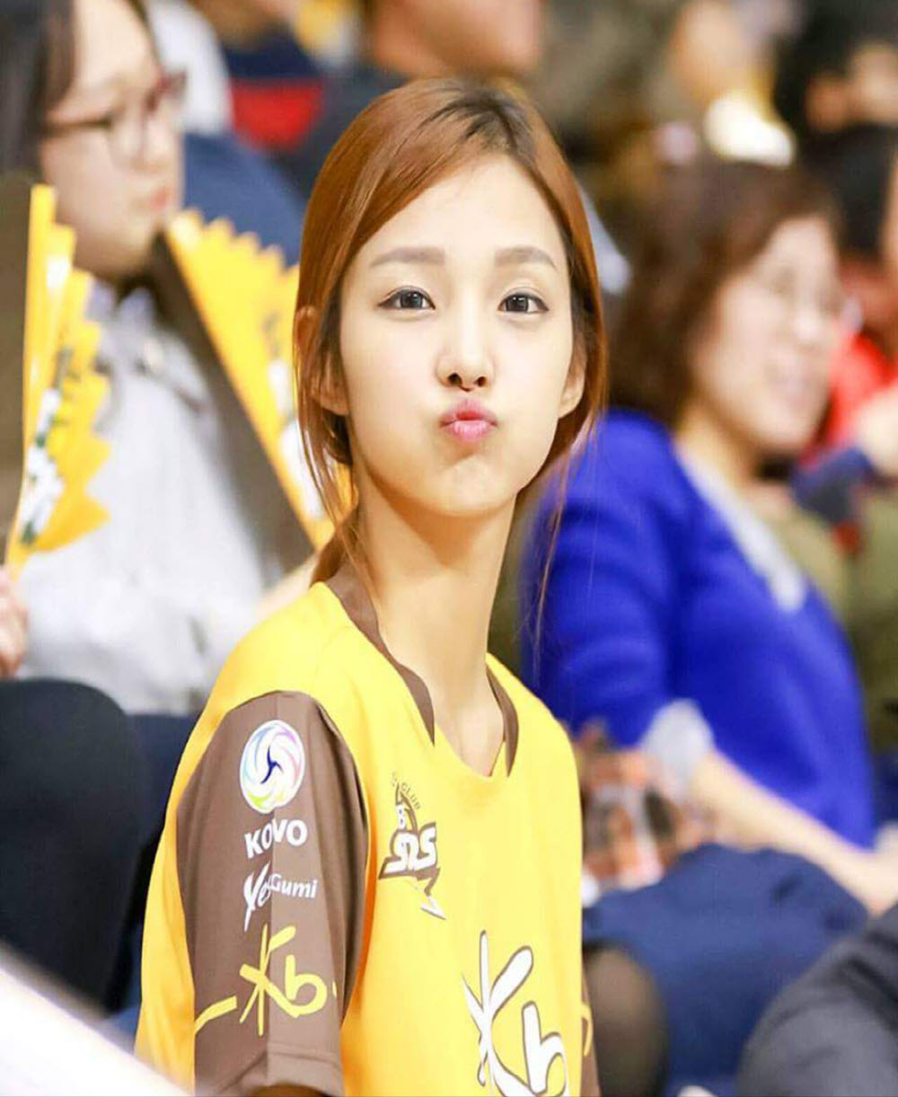 V리그 숨은 주역 ①] 치어리더 강윤이 "배구장 신스틸러죠"