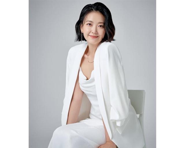 [단독] '산장미팅' 출신 배우 임성언 결혼... 