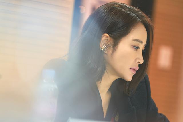 쿠팡플레이 시리즈 '지금 불륜이 문제가 아닙니다' 관련 이미지