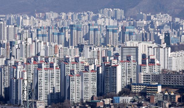 서울 아파트 가격 상승폭 커져...세 달 만에 1% 넘어 - 뉴스 썸네일 이미지