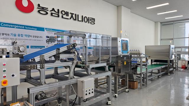 AI 기술 이용 폐섬유 자동분류... 재활용 품질 '쑥' - 뉴스 썸네일 이미지