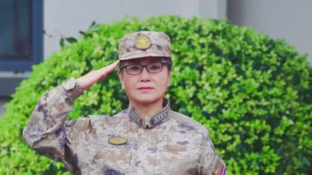 中 국유 통신기업 임원, 예비군 대령 됐다...'민군융합' 본격화 - 뉴스 썸네일 이미지