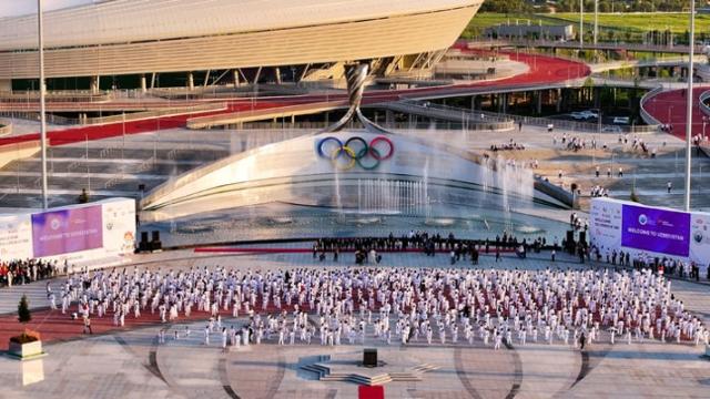 세계태권도청소년선수권 앞둔 타슈켄트, 대규모 플래시몹으로 열기 고조 - 뉴스 썸네일 이미지