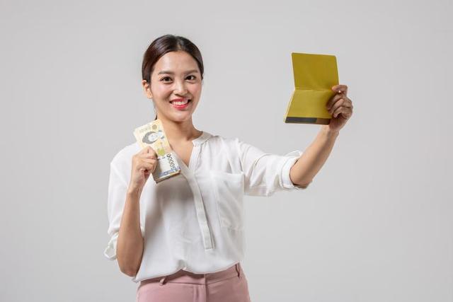 34세 이하 청년 매달 188만 원 쓰고 99만 원 저축... "내 집 마련 위해" - 뉴스 썸네일 이미지