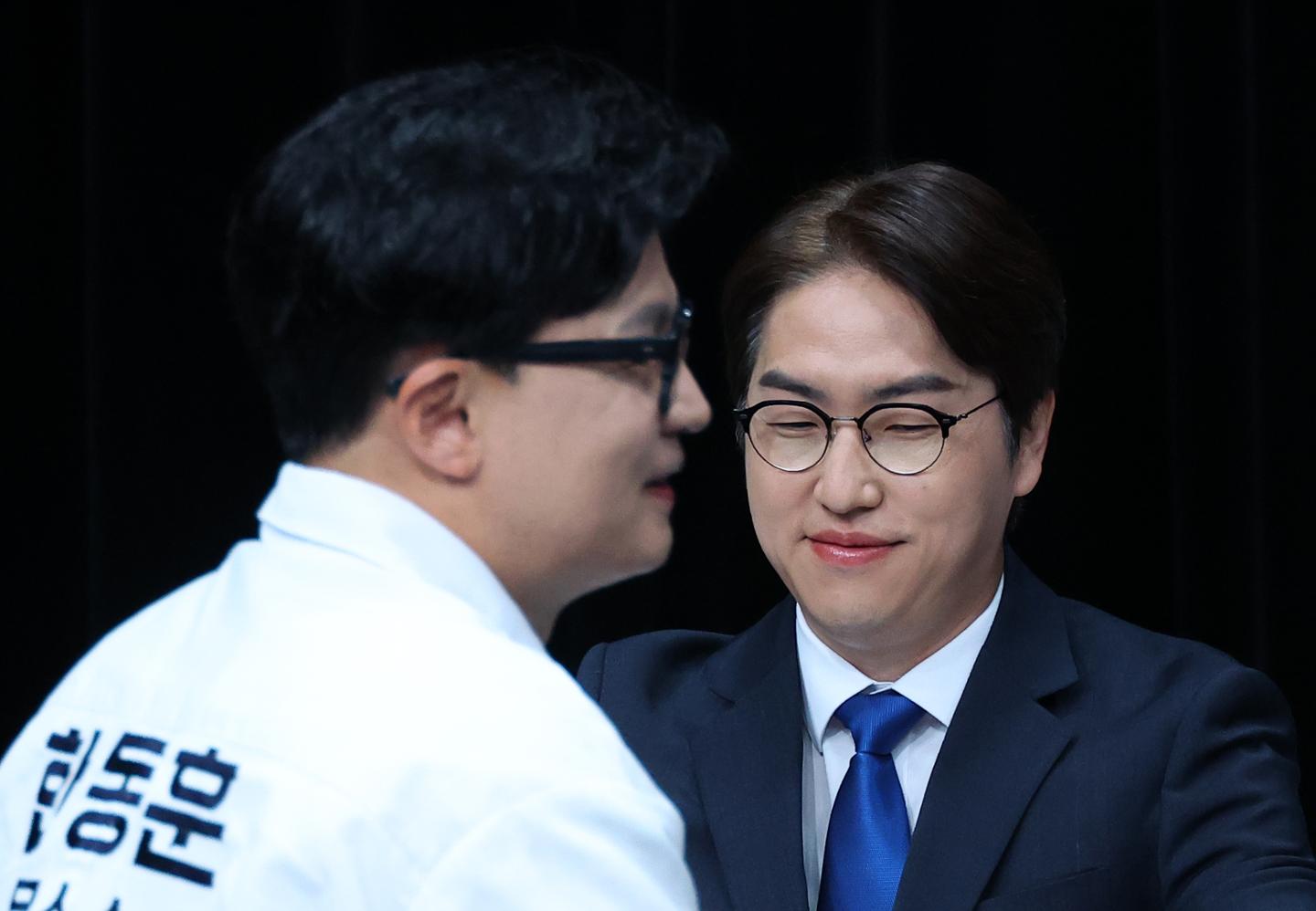 SNS로 붙은 한동훈-하정우, 진짜 쟁점은 뭐야?