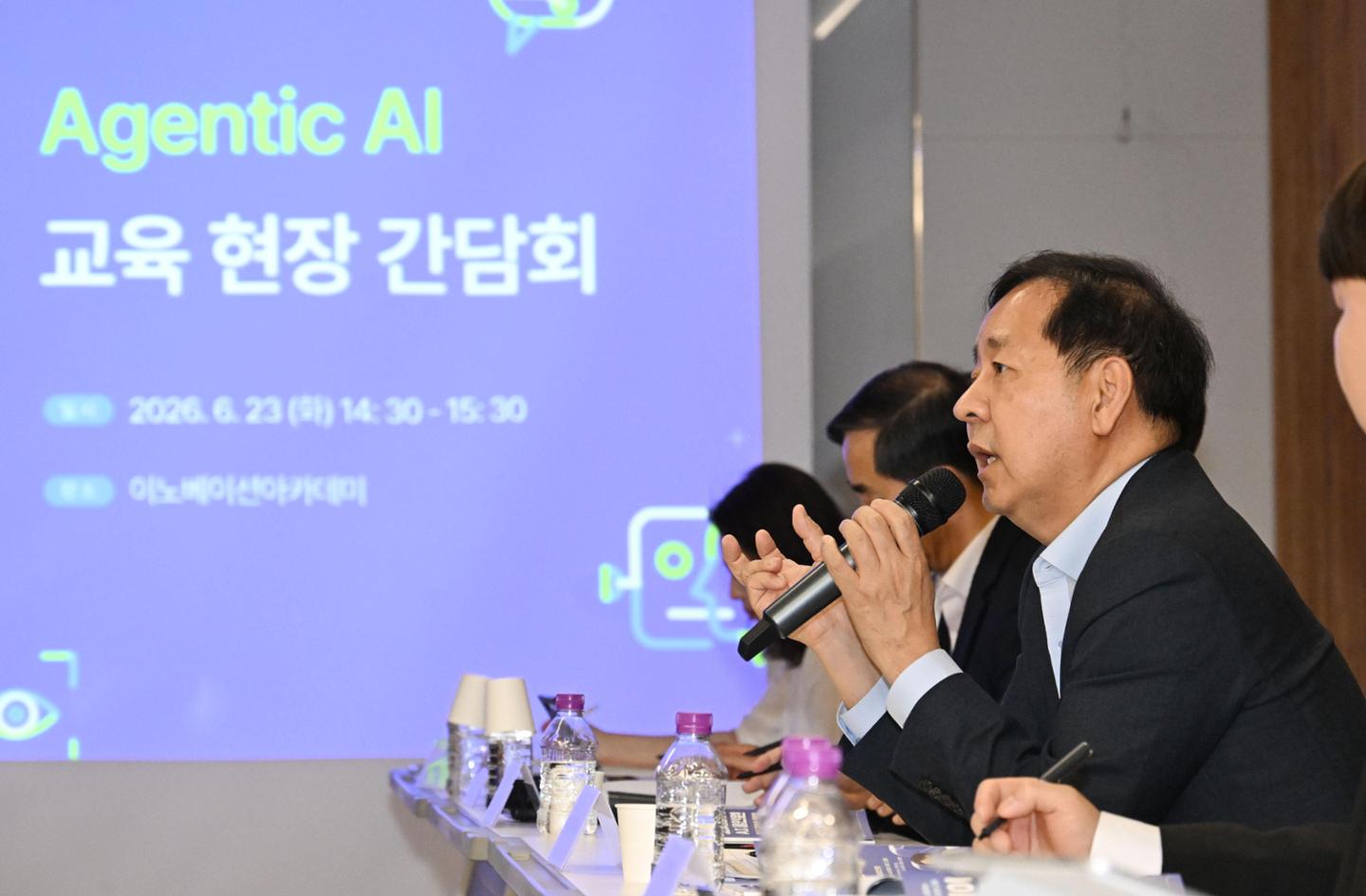 "사람 개입 10% 이하"…정부, 에이전틱 AI 개발에 180억 원 지원