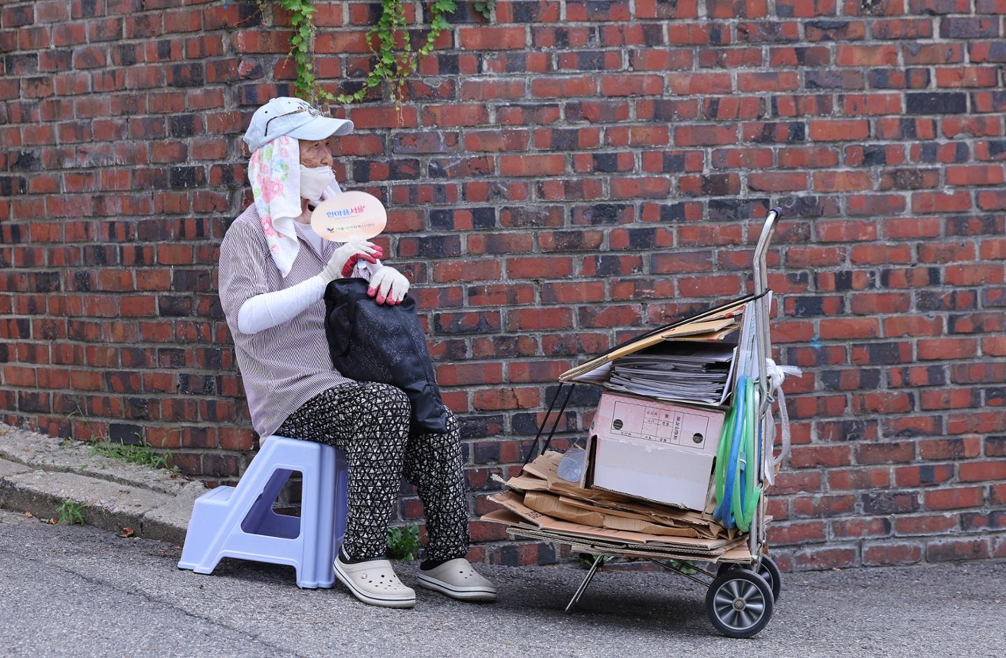일주일 새 온열질환자 1,146명 쓰러졌다…적응할 틈 없는 ‘괴물 폭염’