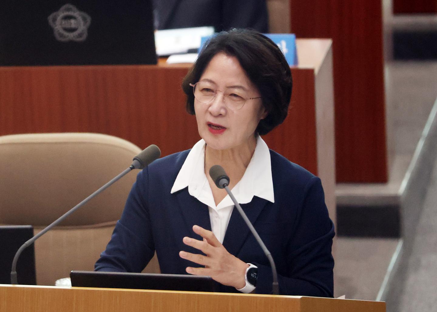 추미애 지사, 예산 깎는다더니 12억 원대 47평 아파트 관사 사용 논란