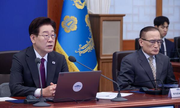 순혈주의 걷어야 할 외교부, ‘실세 정치인 장관' 필요하다-정치ㅣ한국일보
