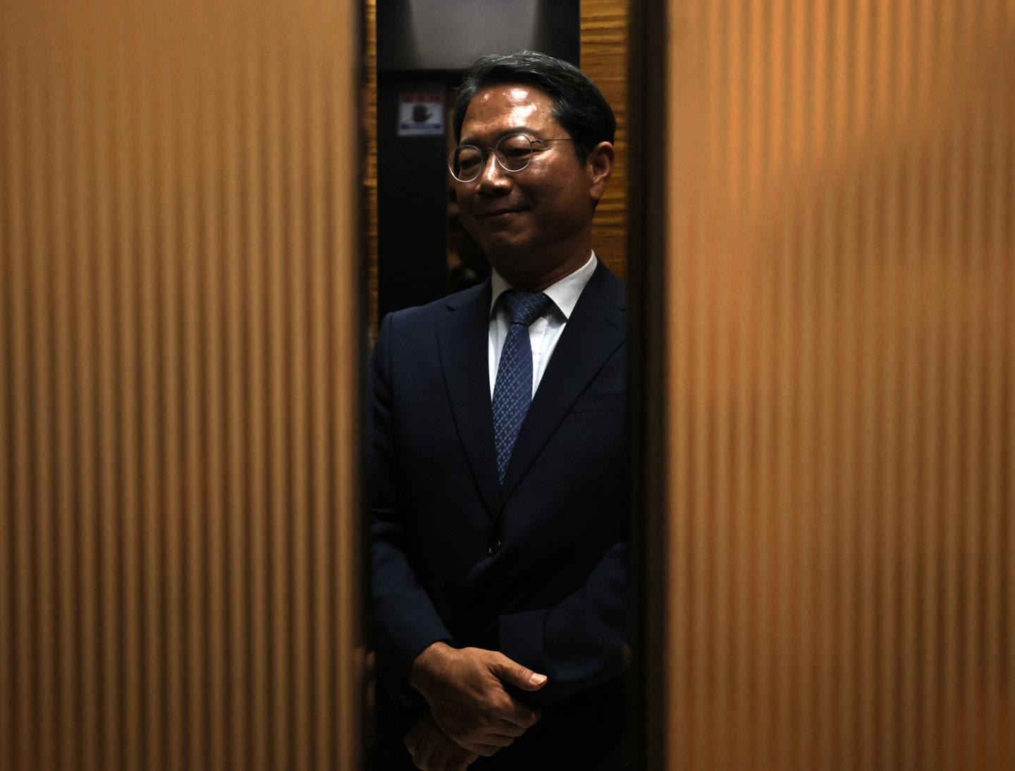 한동훈 체급만 키울라 우려에도…'김승원 지키기' 전담팀 만든 민주당-정치ㅣ한국일보