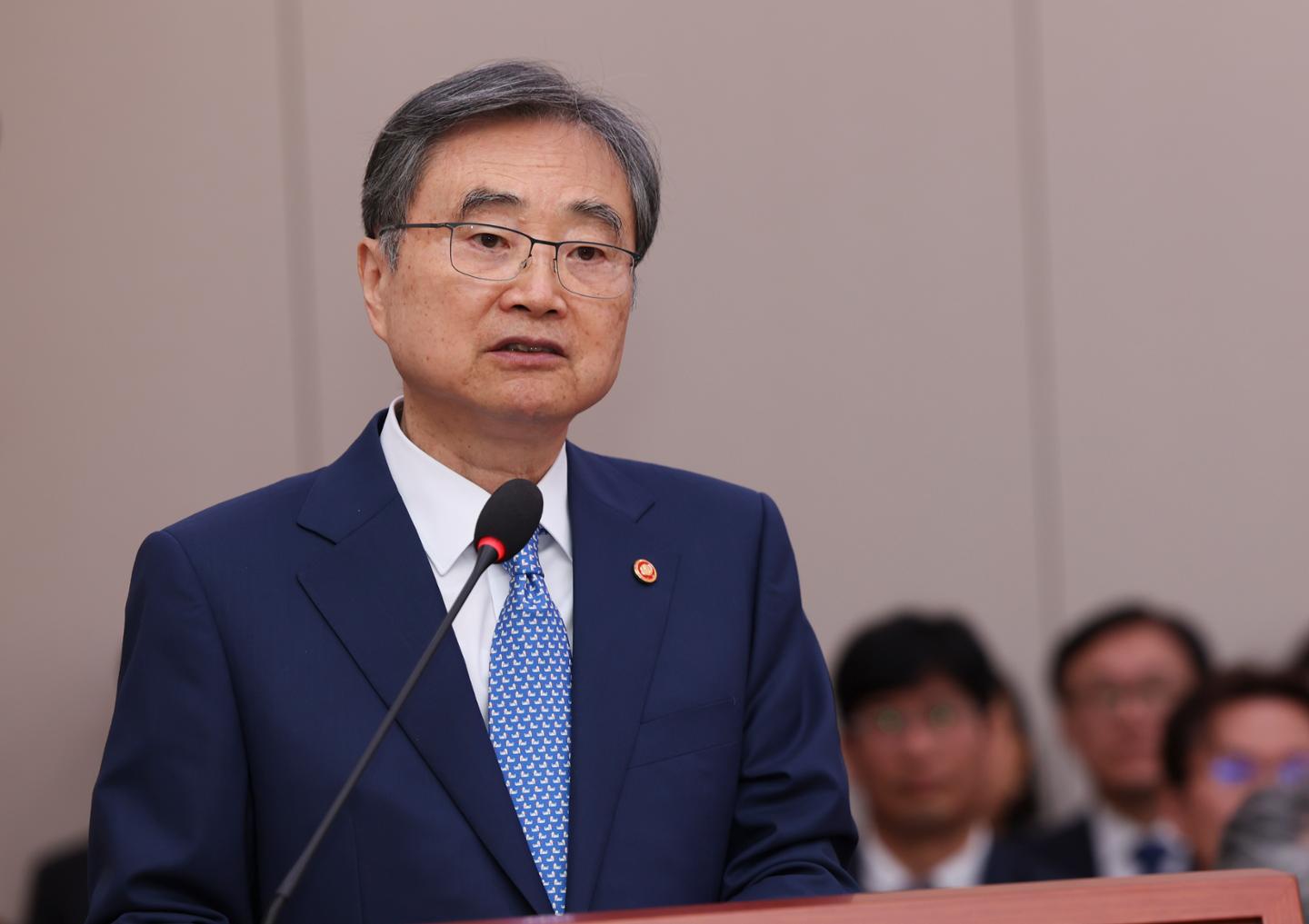 국감장에서 터진 '쥐 잡듯' 설전… 조현 장관, 한동훈에 답변 거부 선언