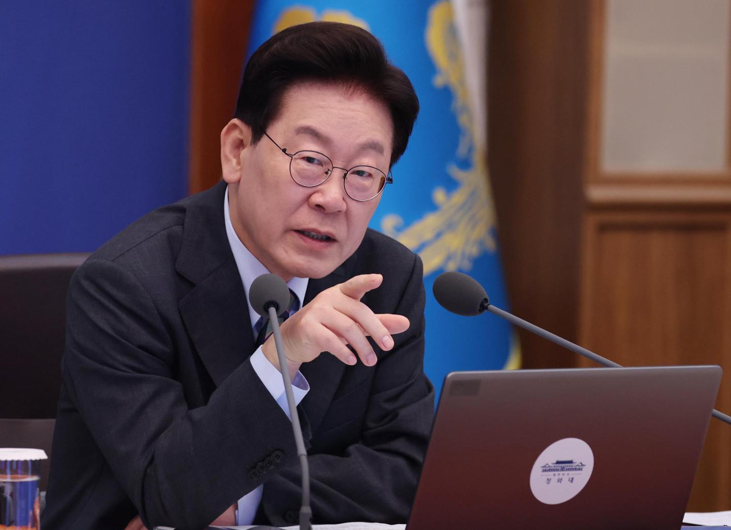 "제미나이에 물어봤다"는 대통령 한마디에… 정치권 발칵