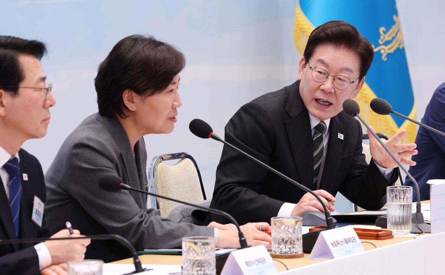 "외국인 노동자는 돈 안 쓴다?" 대통령의 왜곡된 시선에 뿔난 농가들