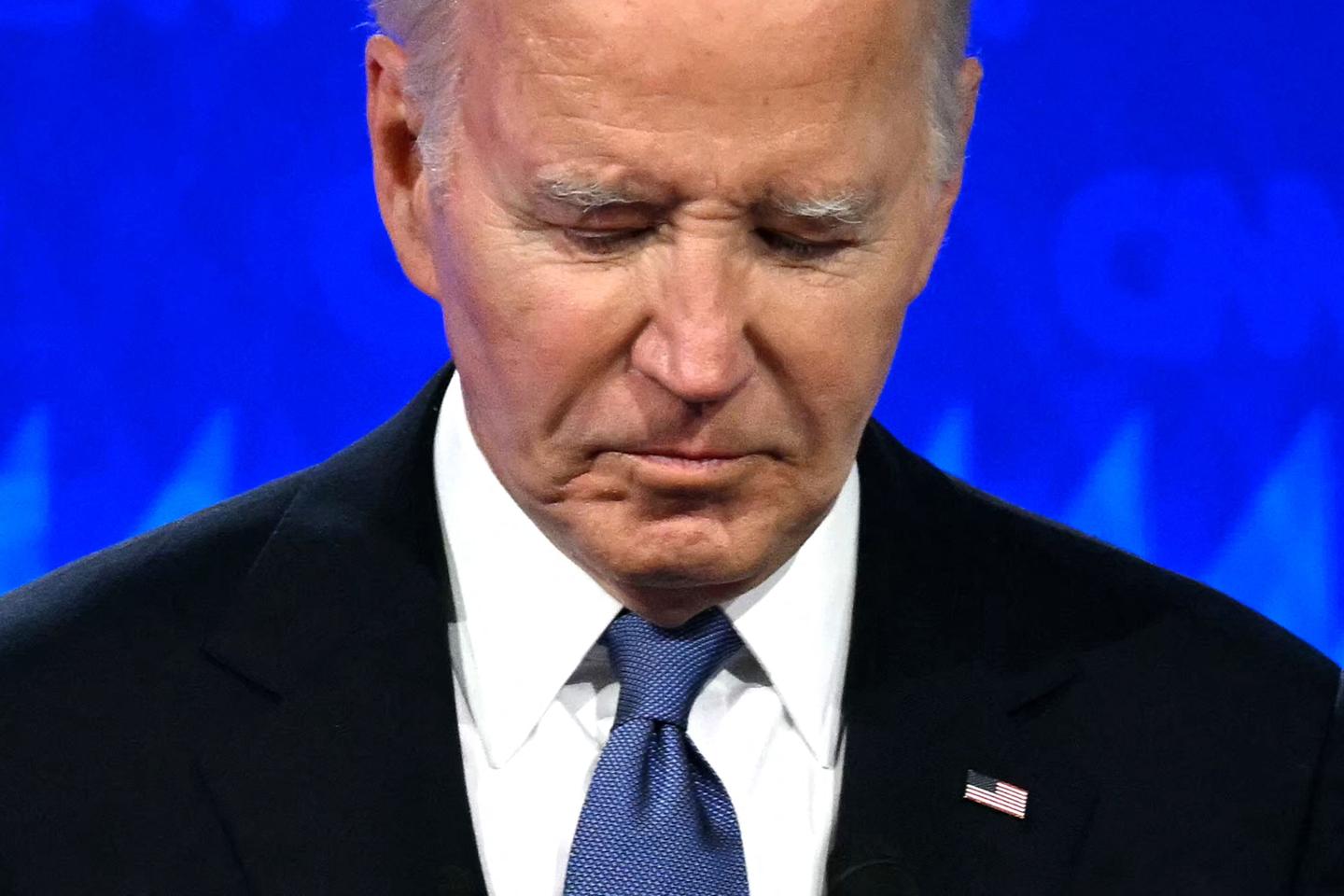 Biden’s TV debate ‘forces’… 72% of US voters say he “should not run for president” |  Hankook Ilbo