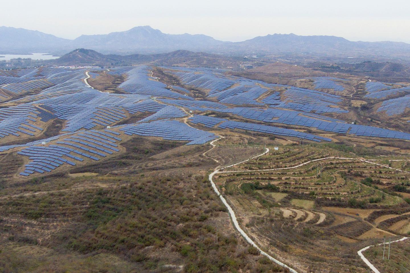 탄소감축도 세계 제패 노리는 중국 [최연진의 IT 프리즘] - 뉴스 썸네일 이미지