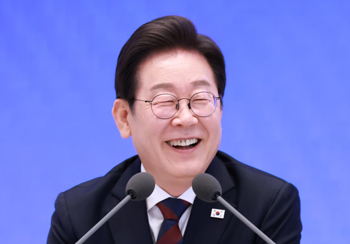 대통령실 참모들의 건강 위협, '건강 페이' 도입 시급한가?