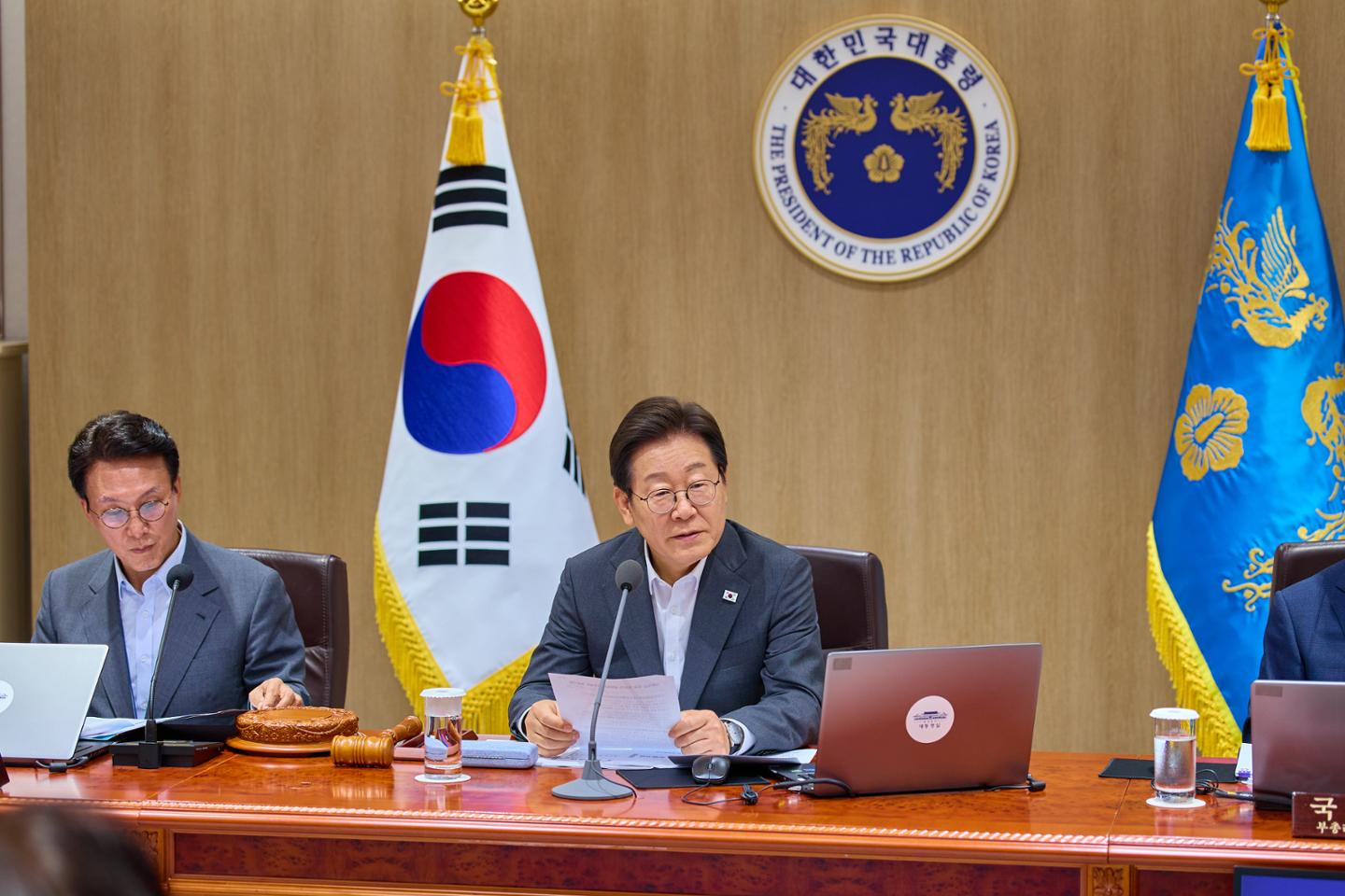 방산 수출, 드디어 '컨트롤타워' 구축! 업계 환영 속 수출 금융 지원 '最核心' 요구