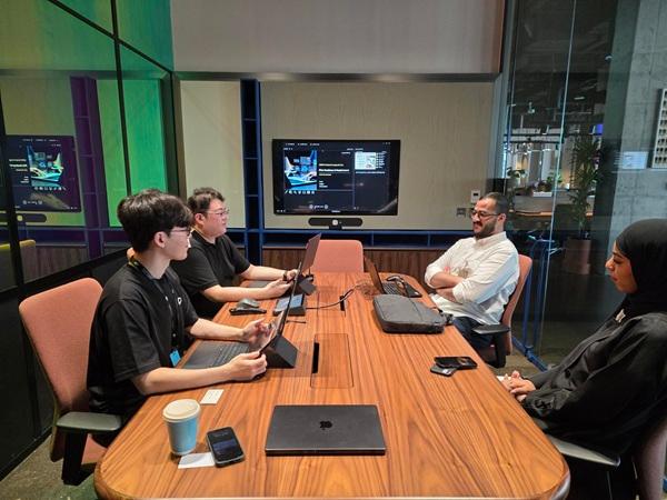 랭코드, 두바이 정부 AI 혁신 프로그램 최종 선정 - 뉴스 썸네일 이미지