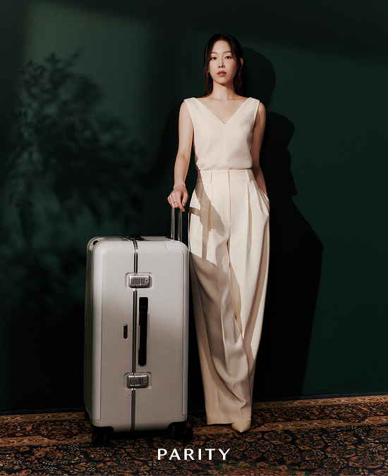 패리티, 서현진과 아르모 프레임 캐리어 캠페인 공개 - 뉴스 썸네일 이미지