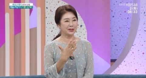 ‘아침마당’ 김청이 귀농 생활 중인 근황을 공개했다.KBS 방송캡처