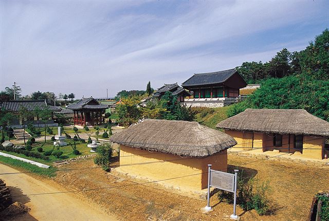 1999년 복원된 충북 진천군 진천읍 산척리 보재 이상설 선생 생가. 이 인근에 기념관이 들어선다. 진천군 제공