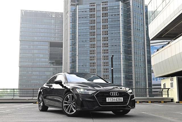 아우디 A7 50 TDI 콰트로 프리미엄은 디자인부터 공간, 드라이빙의 여유를 제시하는 존재였다.