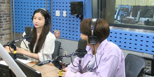 솔지(왼쪽)와 정세운이 SBS 파워FM '촤화정의 파워타임'에서 요리에 대해 이야기했다. 보이는 라디오 캡처